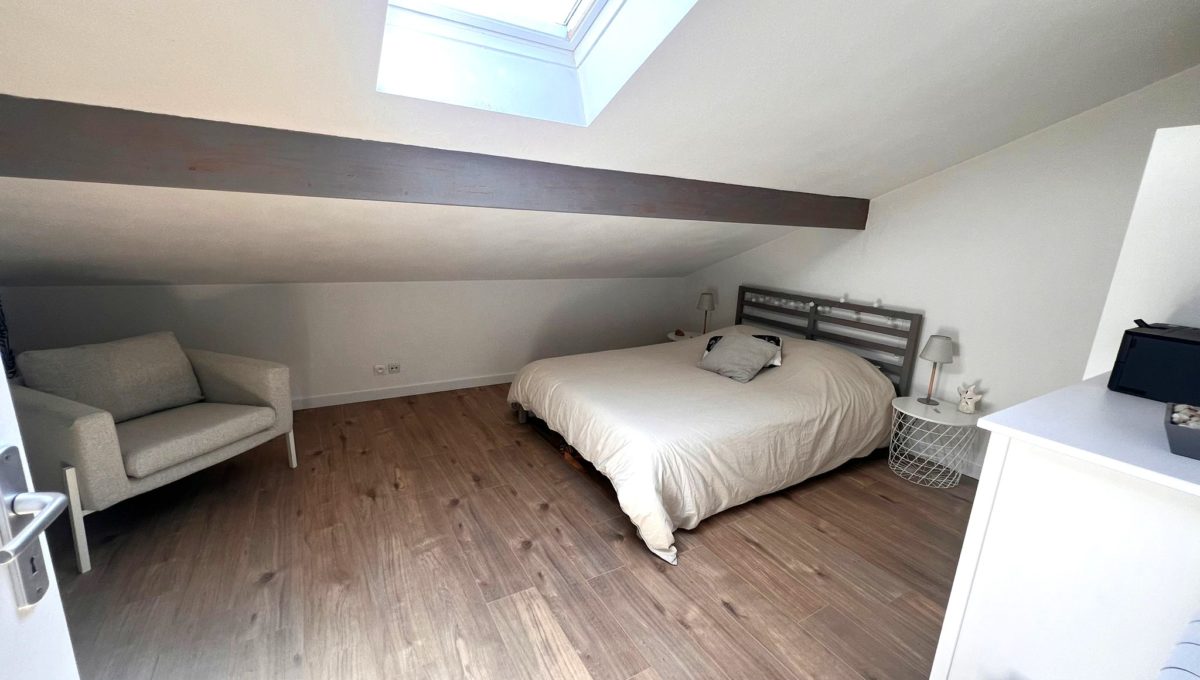 PHOTO-2025-11-03-14-43-18 1